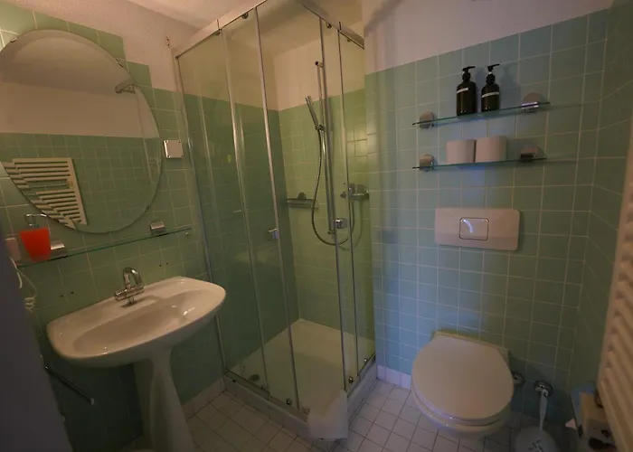 Du - Self Check-in Hostal *